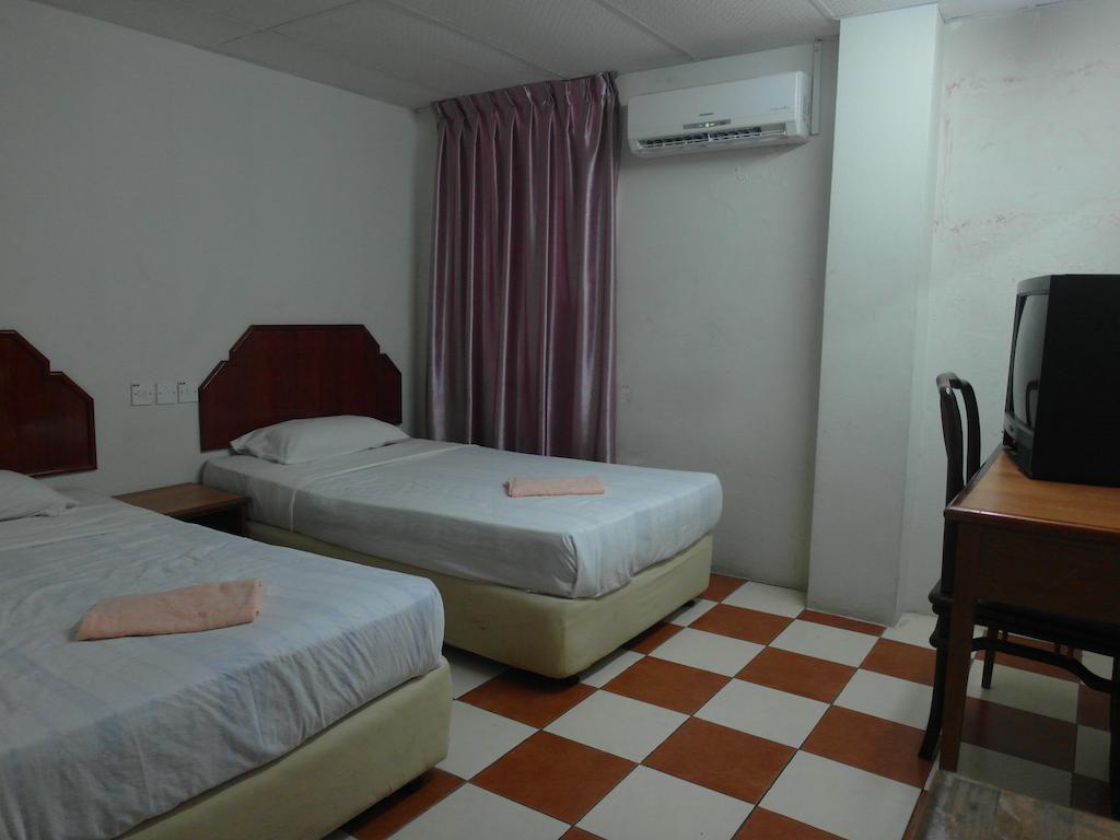 Silverwood Inn Мири Номер фото