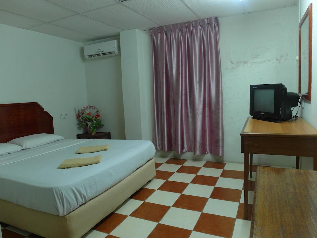 Silverwood Inn Мири Номер фото
