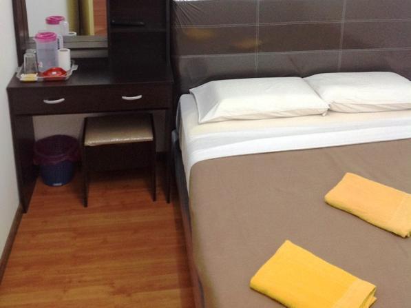 Silverwood Inn Мири Экстерьер фото