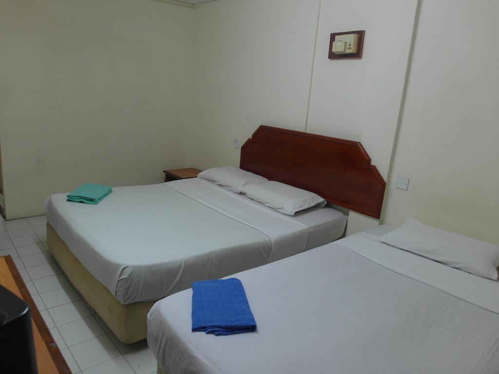 Silverwood Inn Мири Экстерьер фото