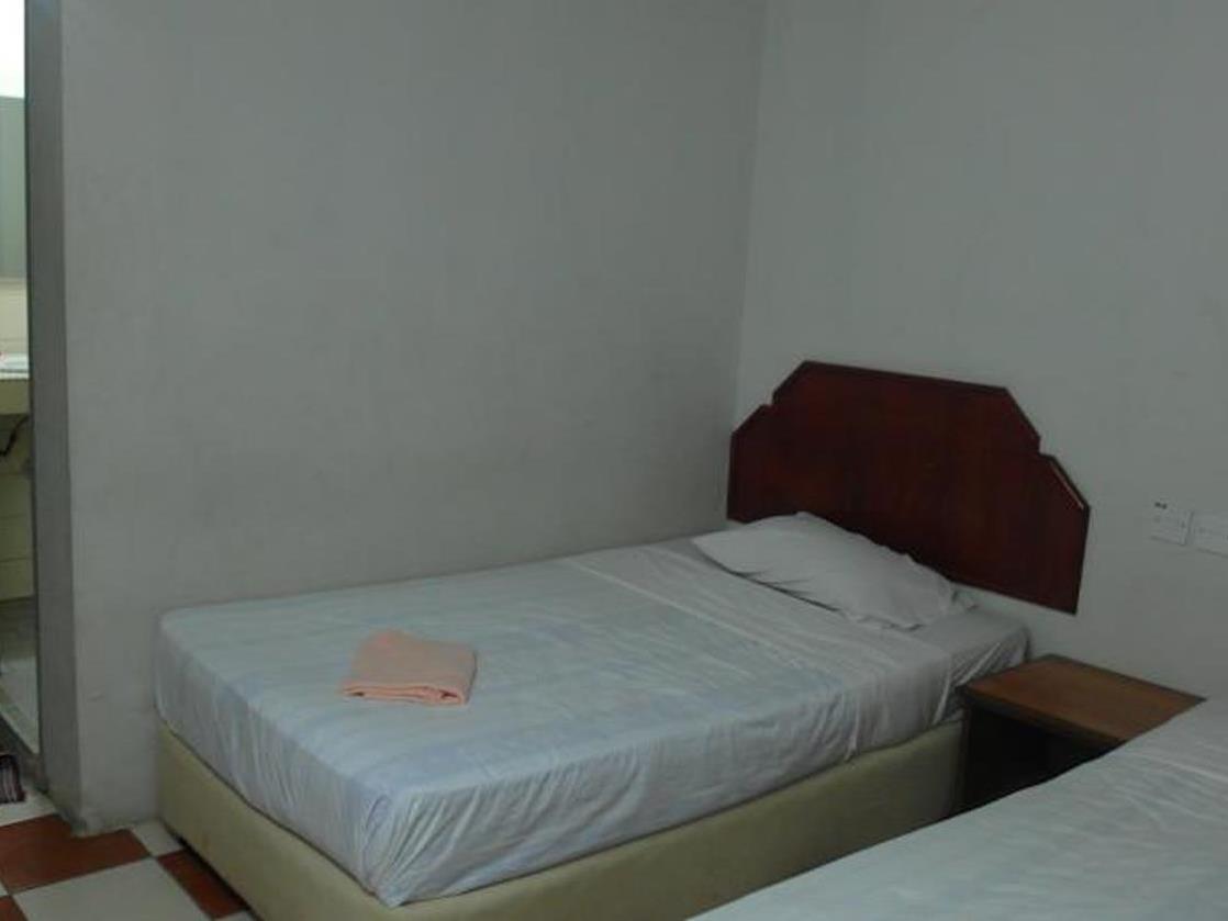 Silverwood Inn Мири Экстерьер фото